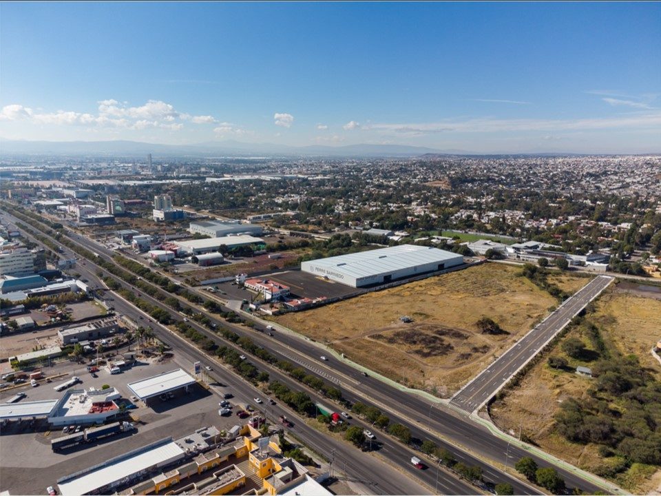 Venta Av. Paseo de la República. Uso  Mixto 24,420m2